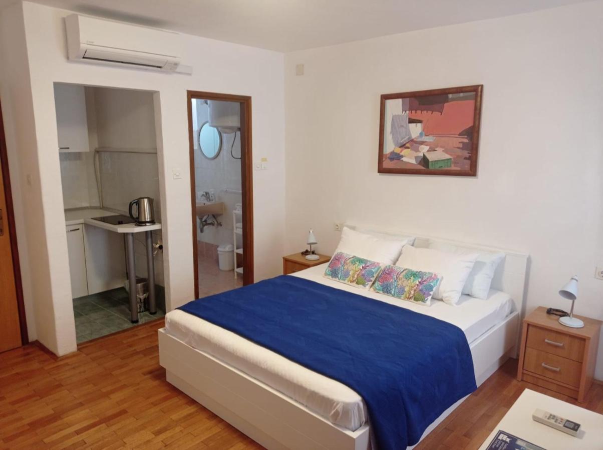 Peppino - Old Town Apartment